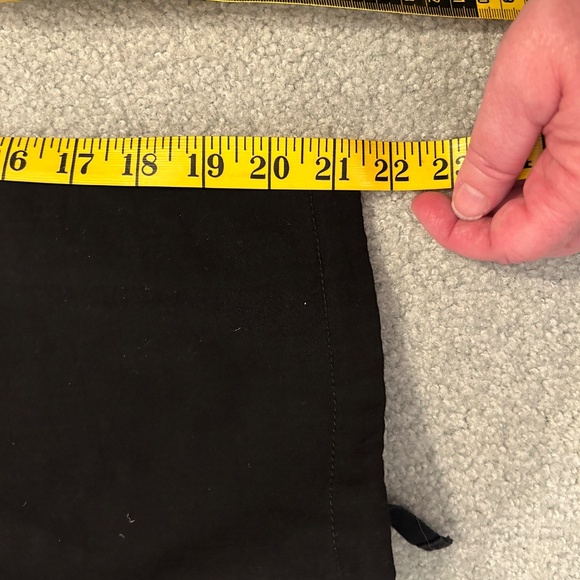 MoFiz Size XL Black Cargo Capri Pants - Picture 4 of 13